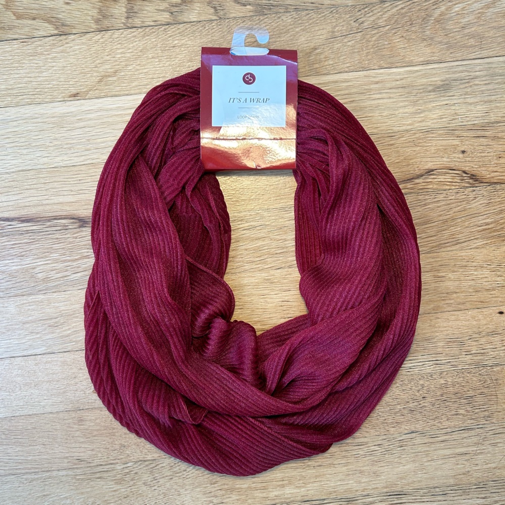 NWT. Dress Barn Red Infinity Scarf.